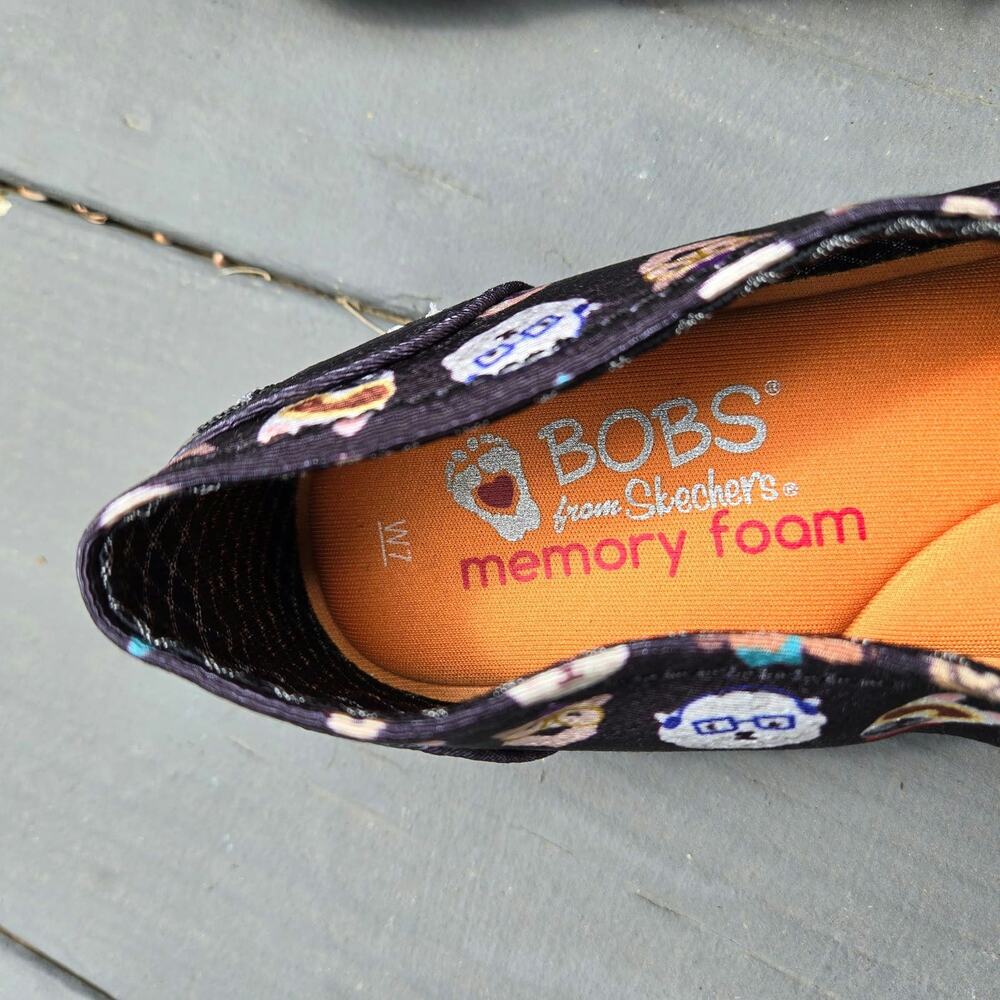 Bobs from Skechers Women's Flats Black Dog Print Memory Foam Arch Pillow size 7 - Picture 9 of 12